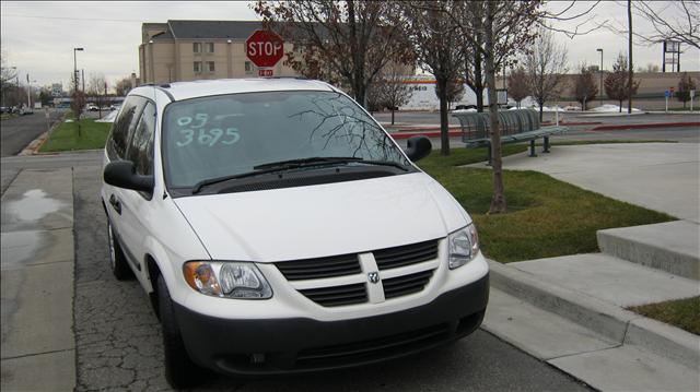 2005 Dodge Caravan SE