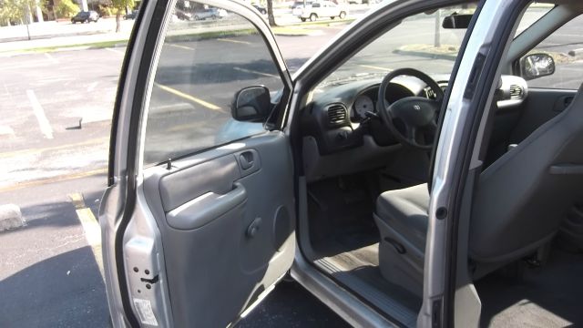 2005 Dodge Caravan SE