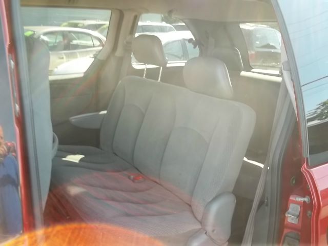 2005 Dodge Caravan SE