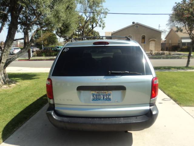 2005 Dodge Caravan SE