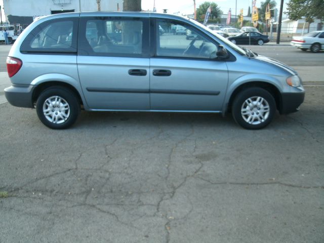 2005 Dodge Caravan SE