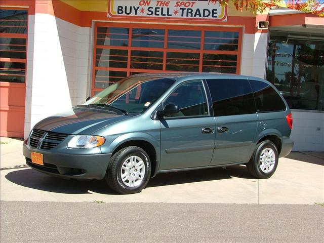 2005 Dodge Caravan SE