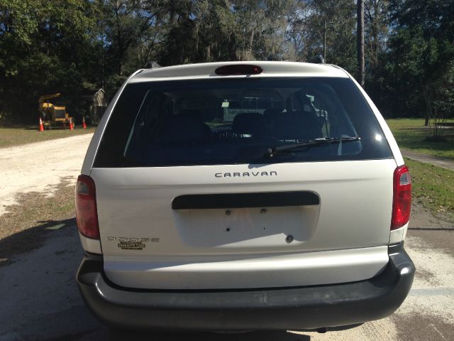 2005 Dodge Caravan SE