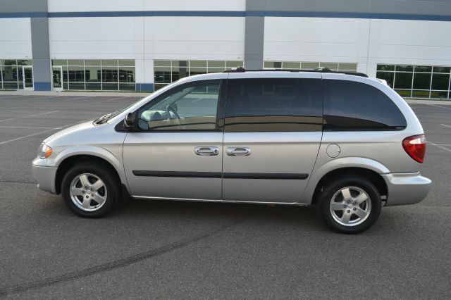 2005 Dodge Caravan S