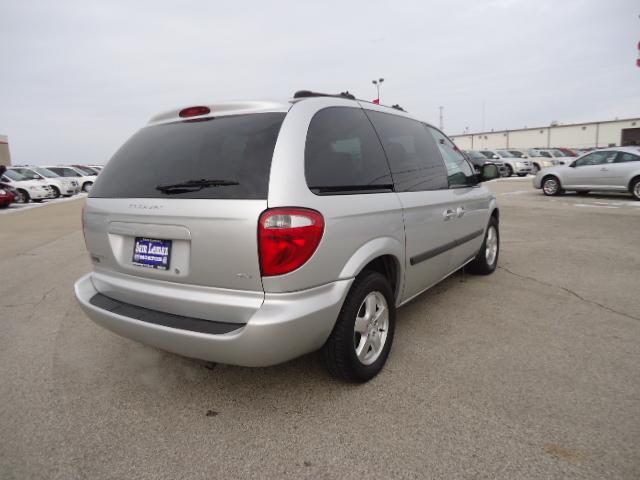 2005 Dodge Caravan S