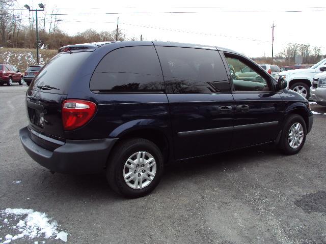 2005 Dodge Caravan SE