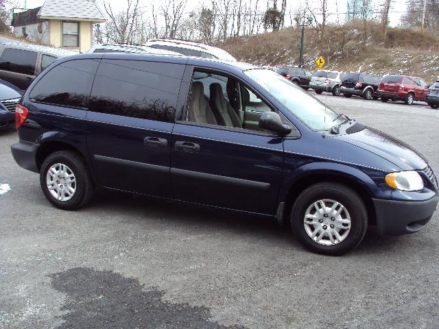 2005 Dodge Caravan SE