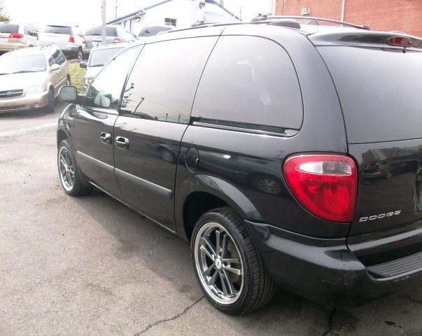 2005 Dodge Caravan ES Sport