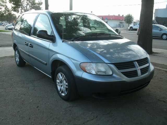 2005 Dodge Caravan SE