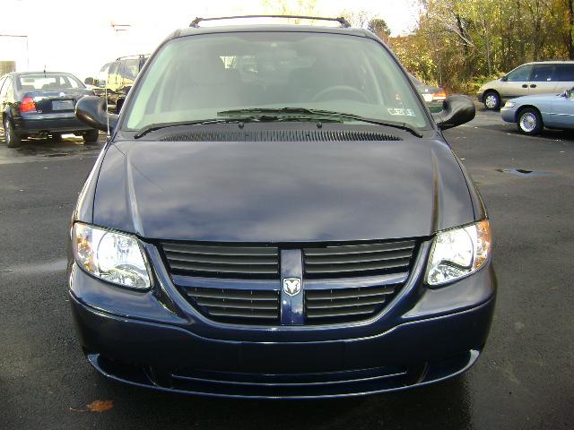 2005 Dodge Caravan ES Sport