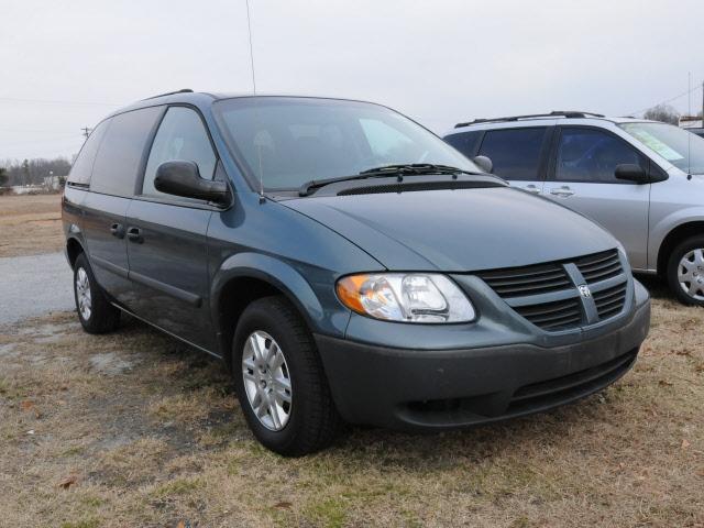 2005 Dodge Caravan SE