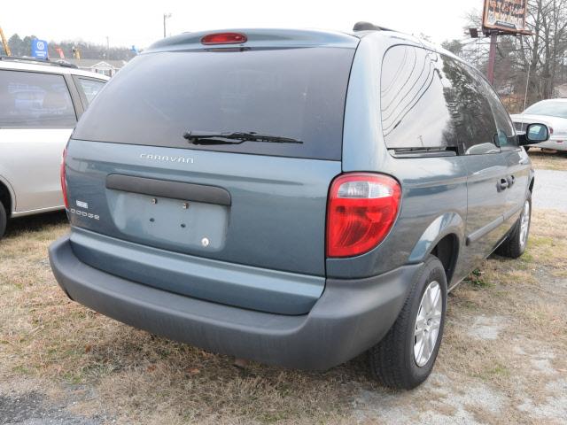 2005 Dodge Caravan SE