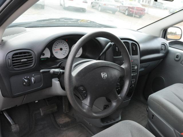 2005 Dodge Caravan SE