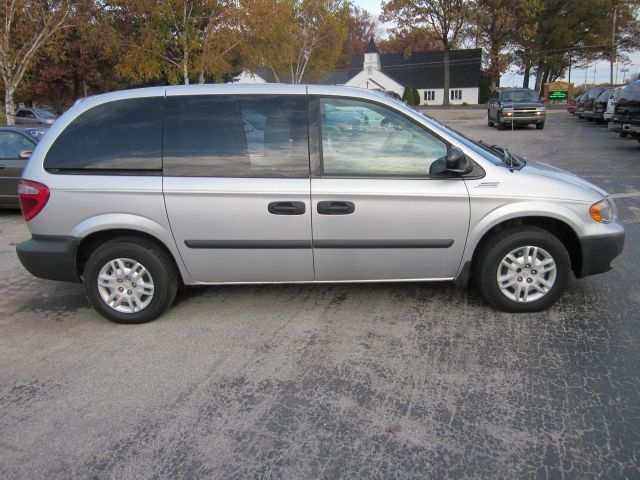 2005 Dodge Caravan SE