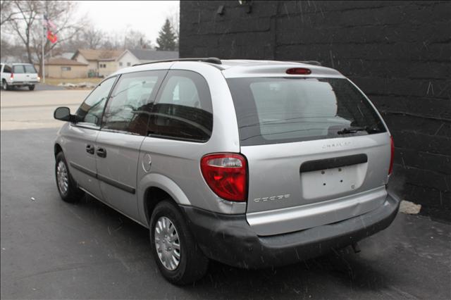 2005 Dodge Caravan SE