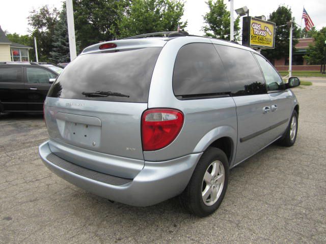 2005 Dodge Caravan S