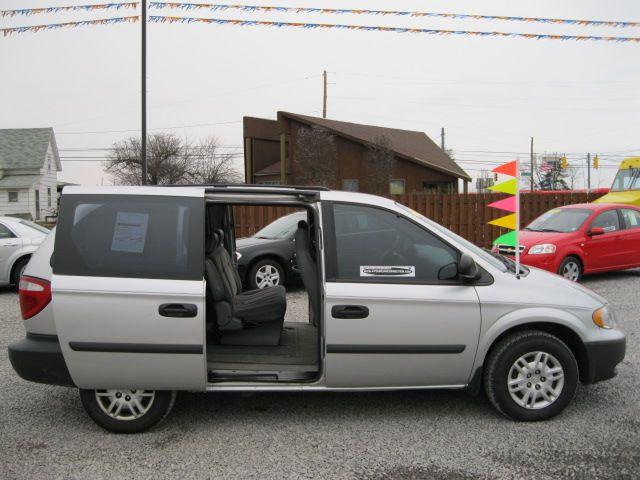 2005 Dodge Caravan SE