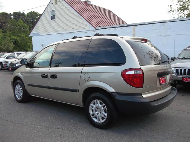 2005 Dodge Caravan SE