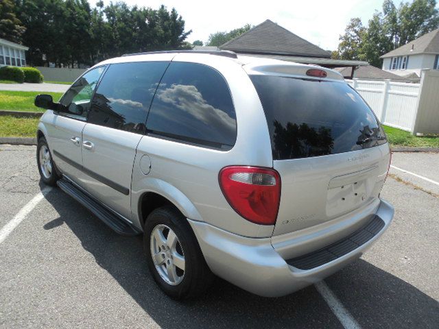 2005 Dodge Caravan S