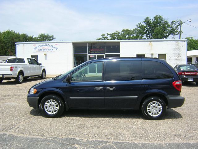 2005 Dodge Caravan SE