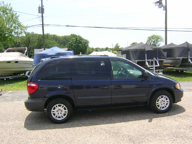 2005 Dodge Caravan SE