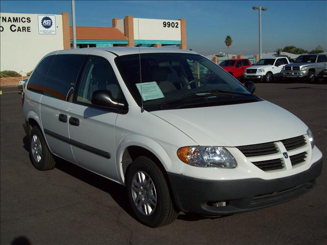 2005 Dodge Caravan SE