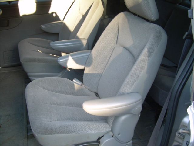 2005 Dodge Caravan S