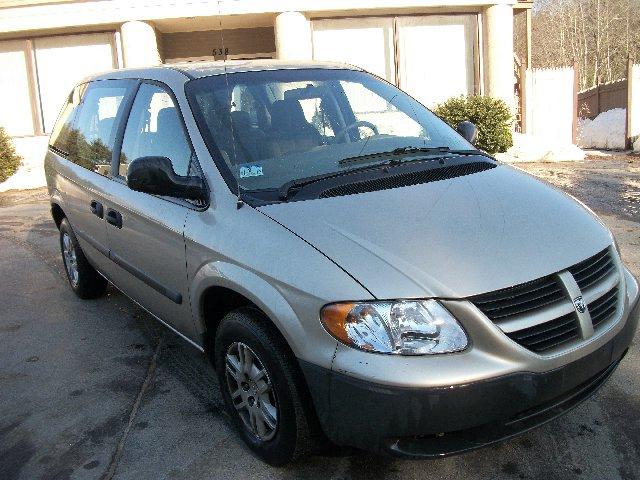 2005 Dodge Caravan SE