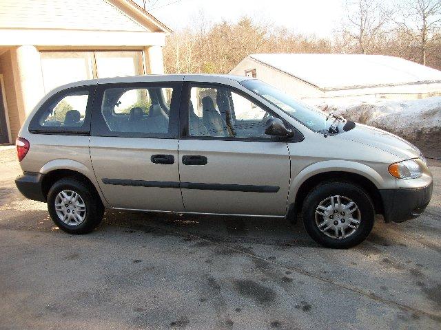 2005 Dodge Caravan SE