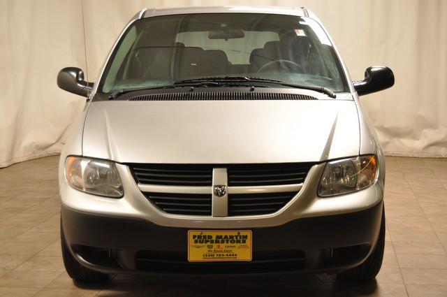 2005 Dodge Caravan SE