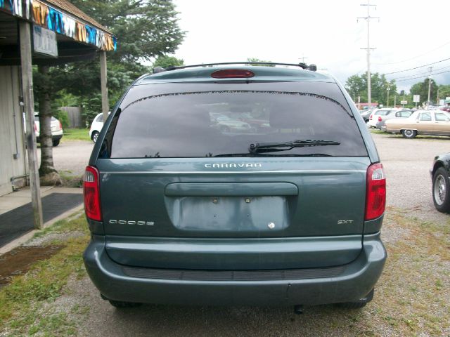 2005 Dodge Caravan S