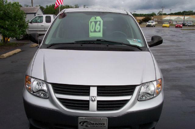 2006 Dodge Caravan SE