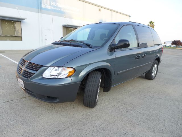 2006 Dodge Caravan SE