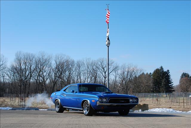 1972 Dodge Challenger LS 4DR Sedan