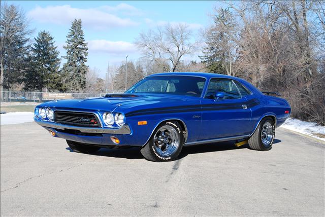 1972 Dodge Challenger LS 4DR Sedan