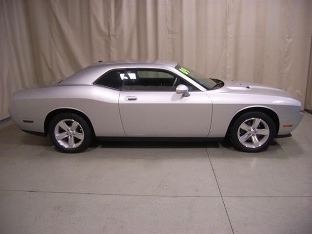 2009 Dodge Challenger SE