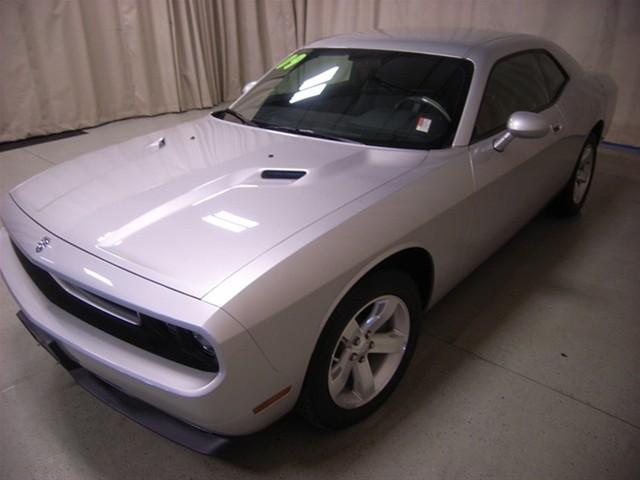 2009 Dodge Challenger SE