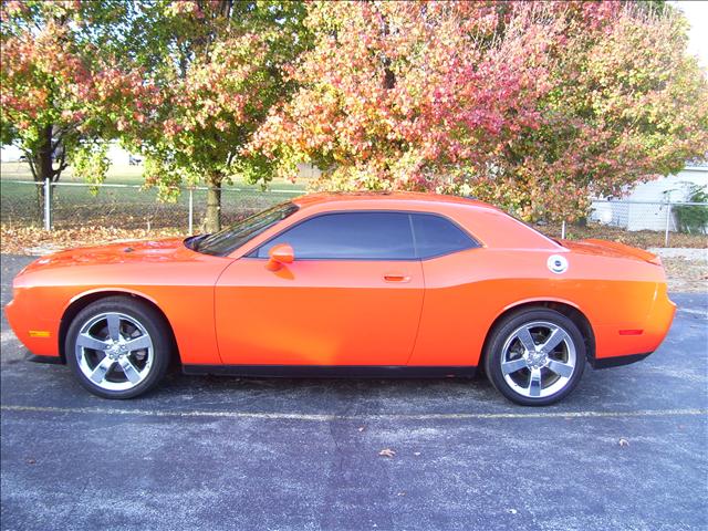 2009 Dodge Challenger SLT 25