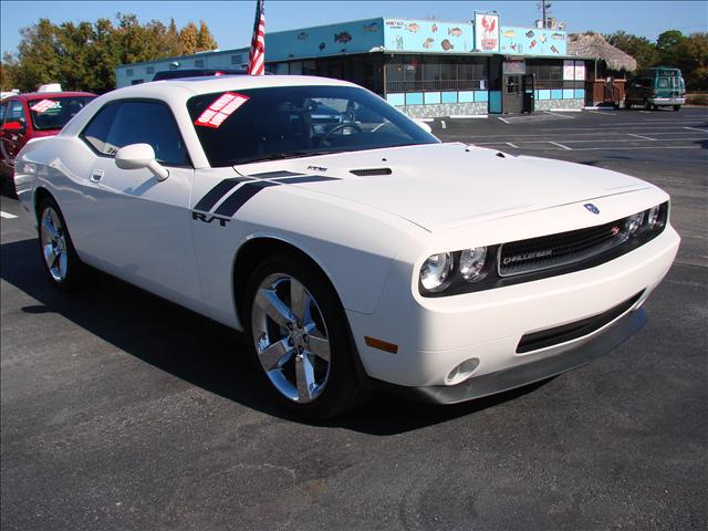 2009 Dodge Challenger SLT 25