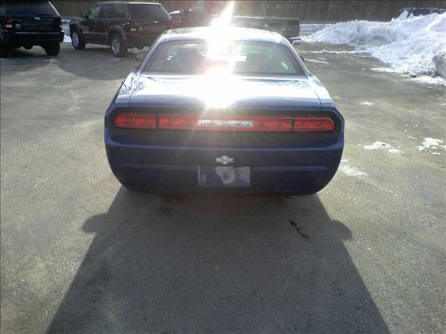 2009 Dodge Challenger 4WD Crew Cab 153 LTZ