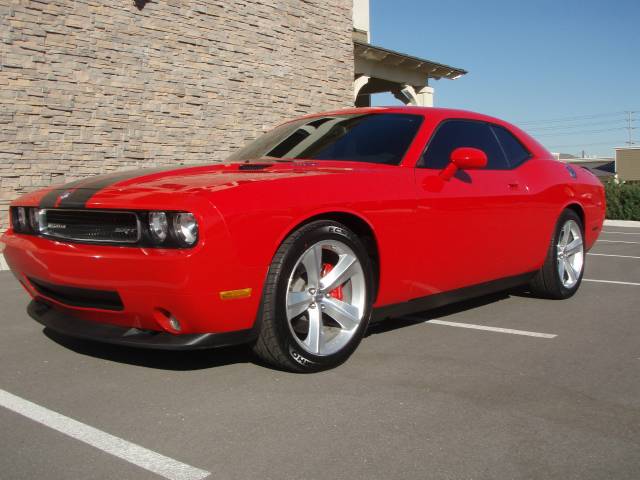 2009 Dodge Challenger FWD 4dr SL SUV