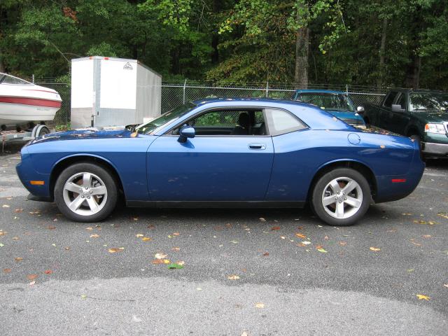 2009 Dodge Challenger SE