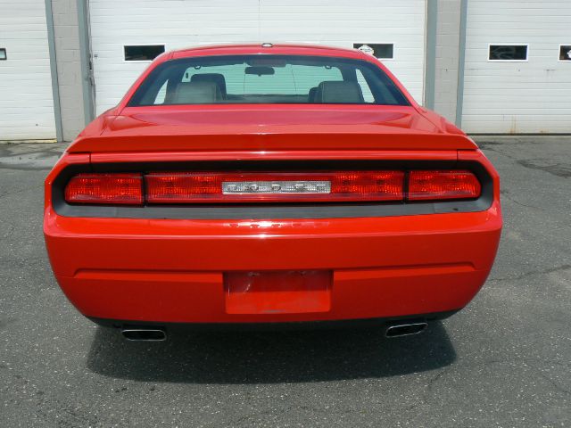 2009 Dodge Challenger Deluxe Convertible