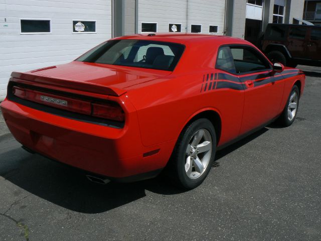 2009 Dodge Challenger Deluxe Convertible