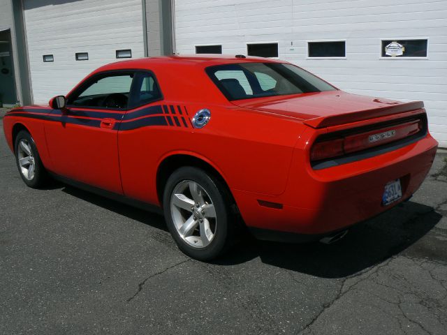 2009 Dodge Challenger Deluxe Convertible