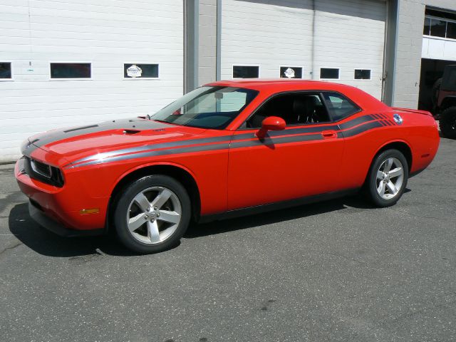 2009 Dodge Challenger Deluxe Convertible