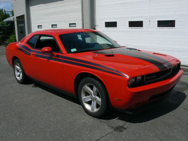 2009 Dodge Challenger Deluxe Convertible