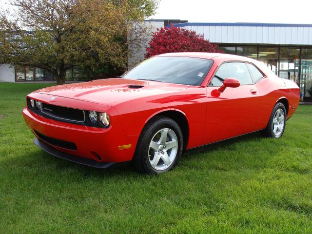 2009 Dodge Challenger SE