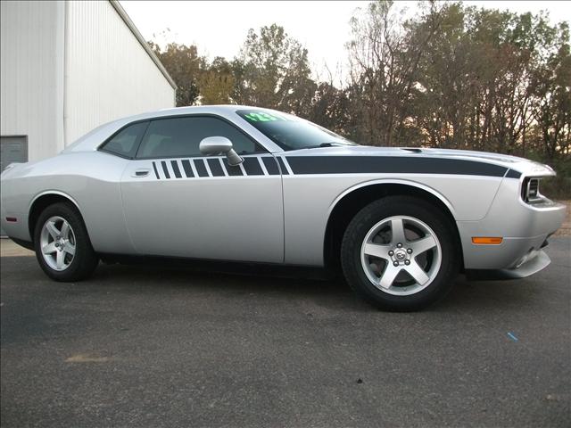 2009 Dodge Challenger SE