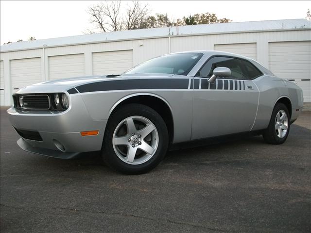 2009 Dodge Challenger SE